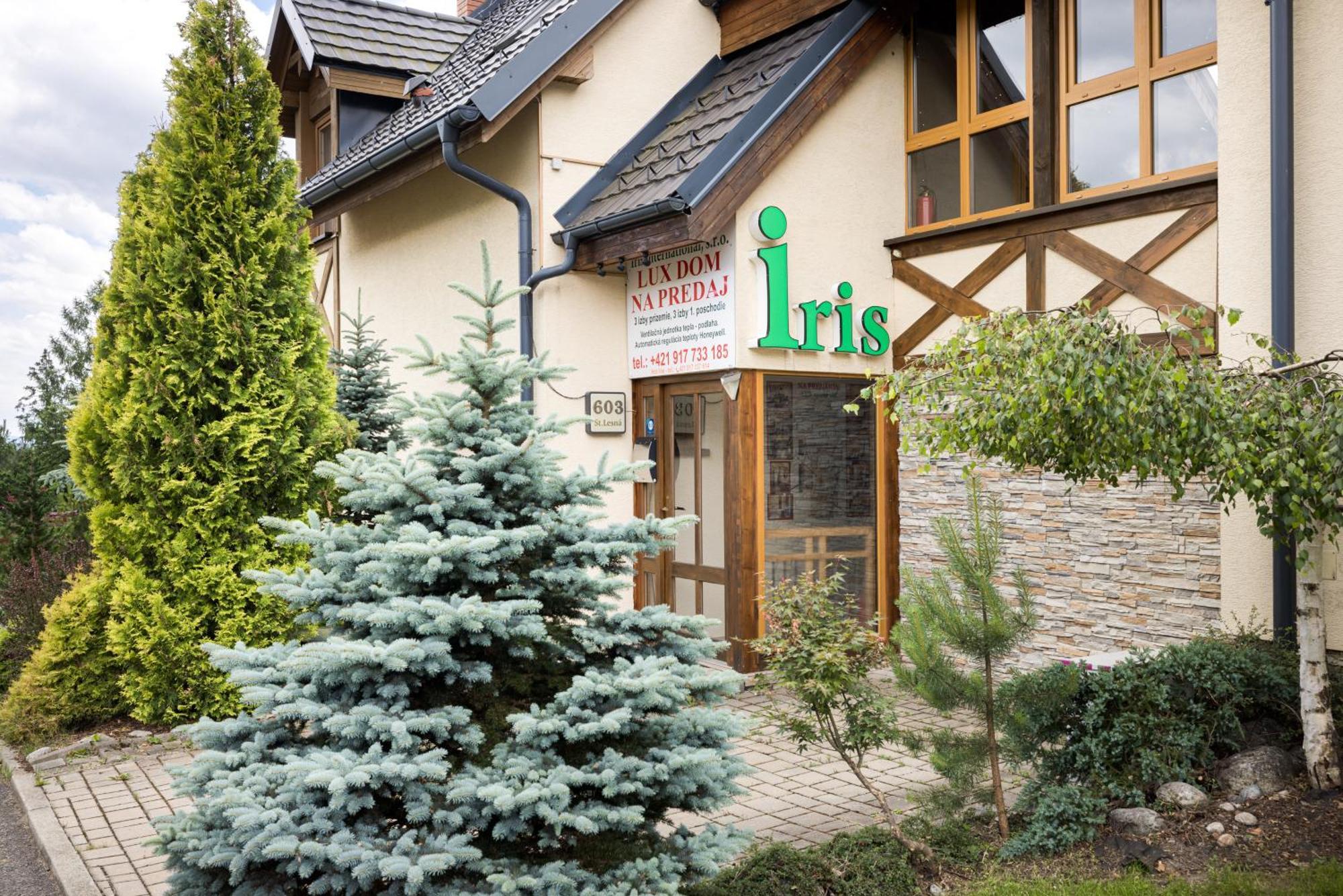 Apartments Iris Stara Lesna Exterior photo
