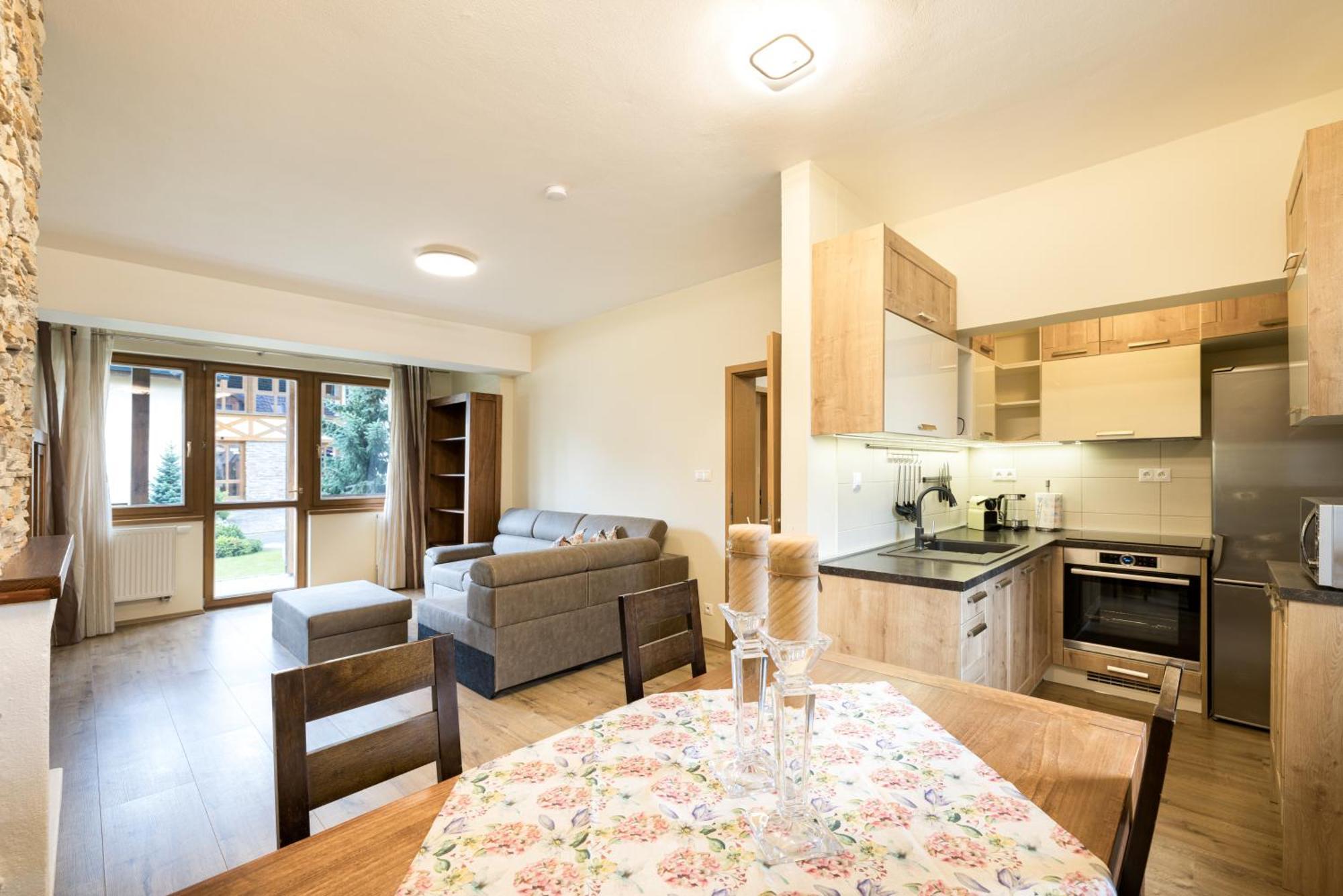 Apartments Iris Stara Lesna Exterior photo
